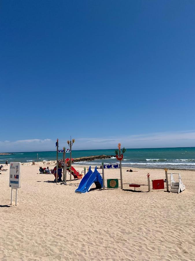 Sea View Apartment Torrevieja Exterior photo