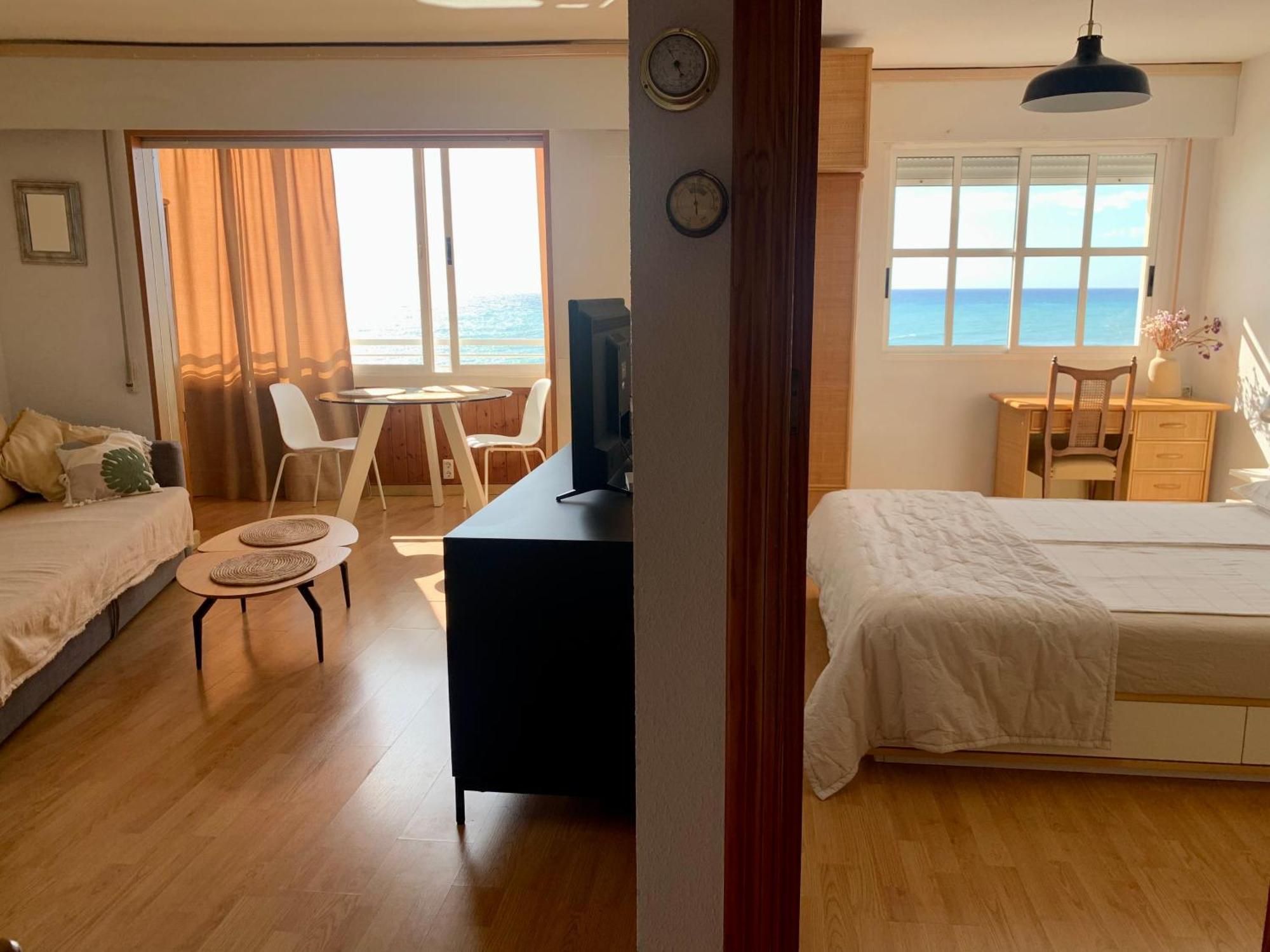 Sea View Apartment Torrevieja Exterior photo